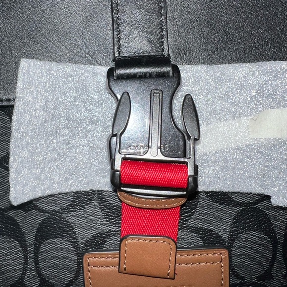 COPY - Coach Track Pack - Picture 5 of 7